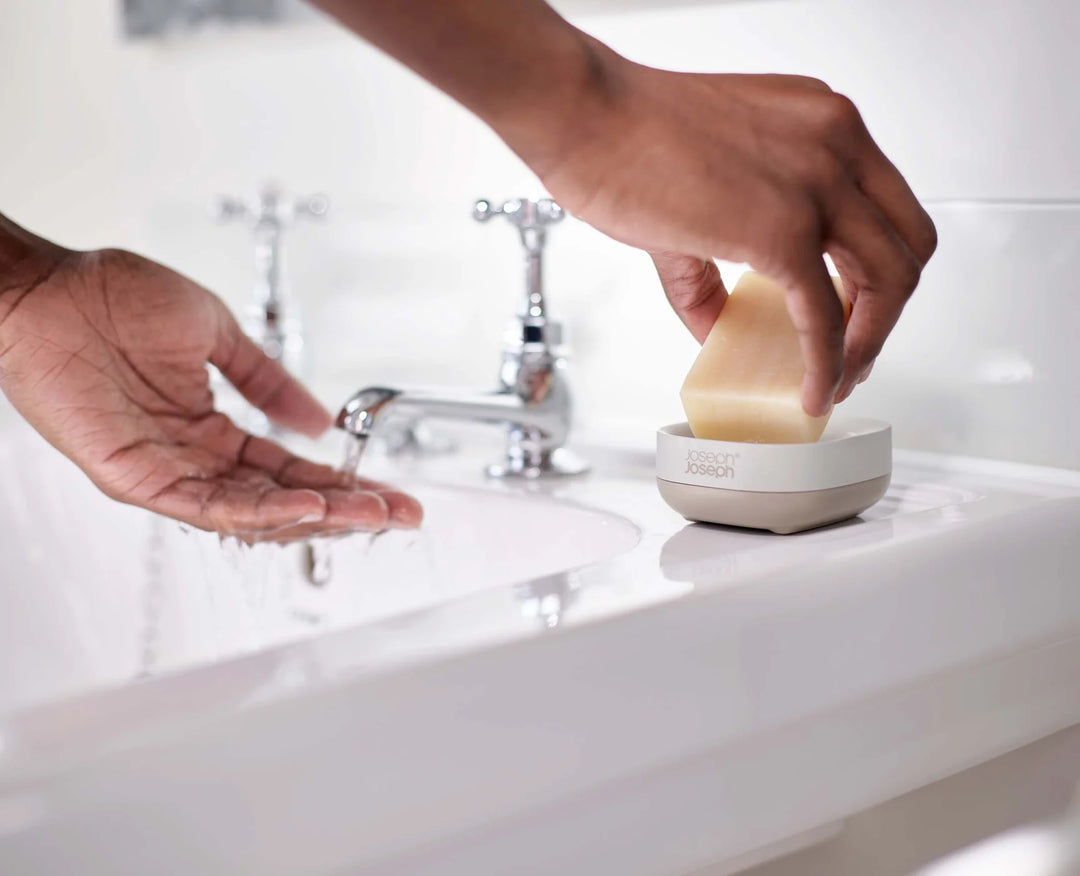 Joseph Joseph Slim Compact Soap Dish (ECRU)