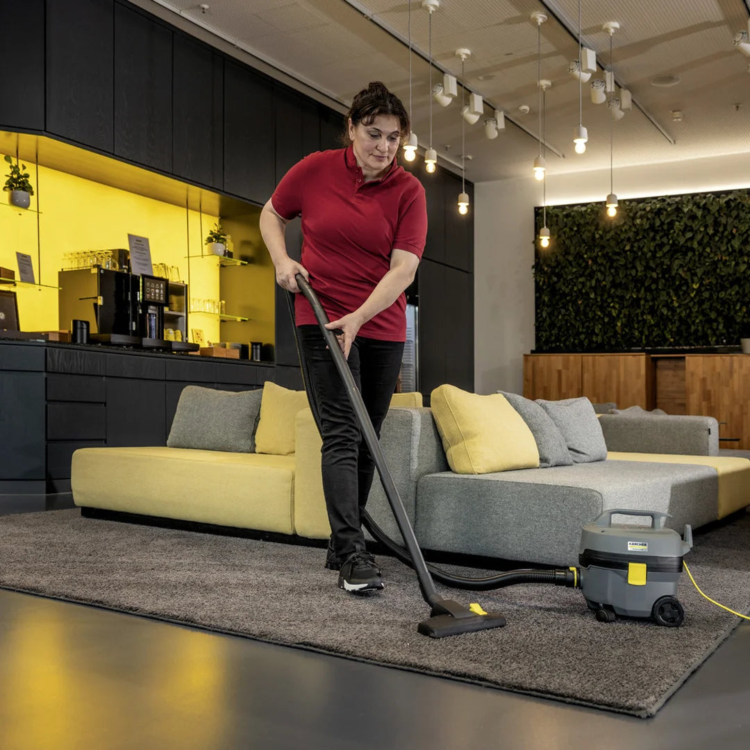 Karcher Dry Vacuum Cleaner T 7/1 classic 15271810