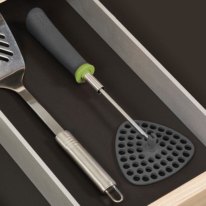 Delta Masher - Ergonomic folding masher