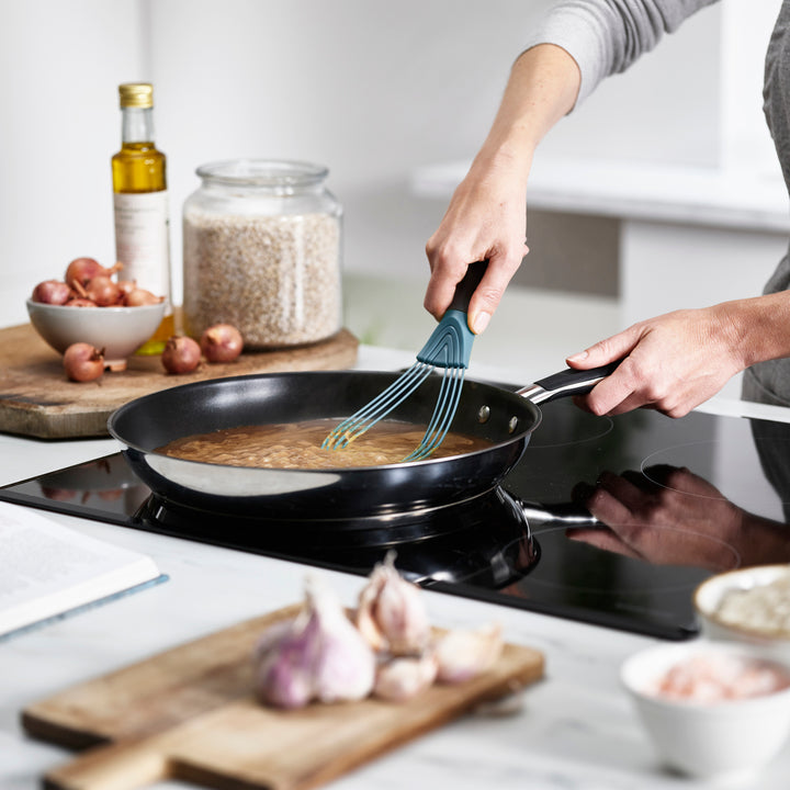 Joseph Joseph Twist™ 2-in-1 Whisk - Sky