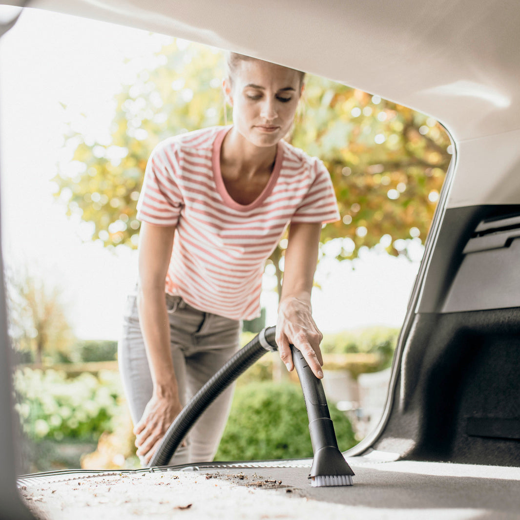 Karcher Wet and Dry vacuum cleaner WD3 V-17/6/20 Car